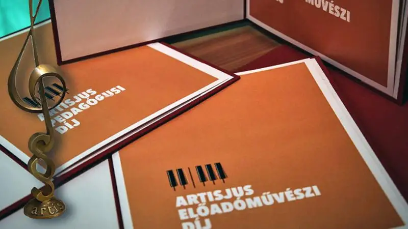 Virágh András Gábor tavaly bemutatott műve kapta "Az Év Komolyzenei Műve" címet. 